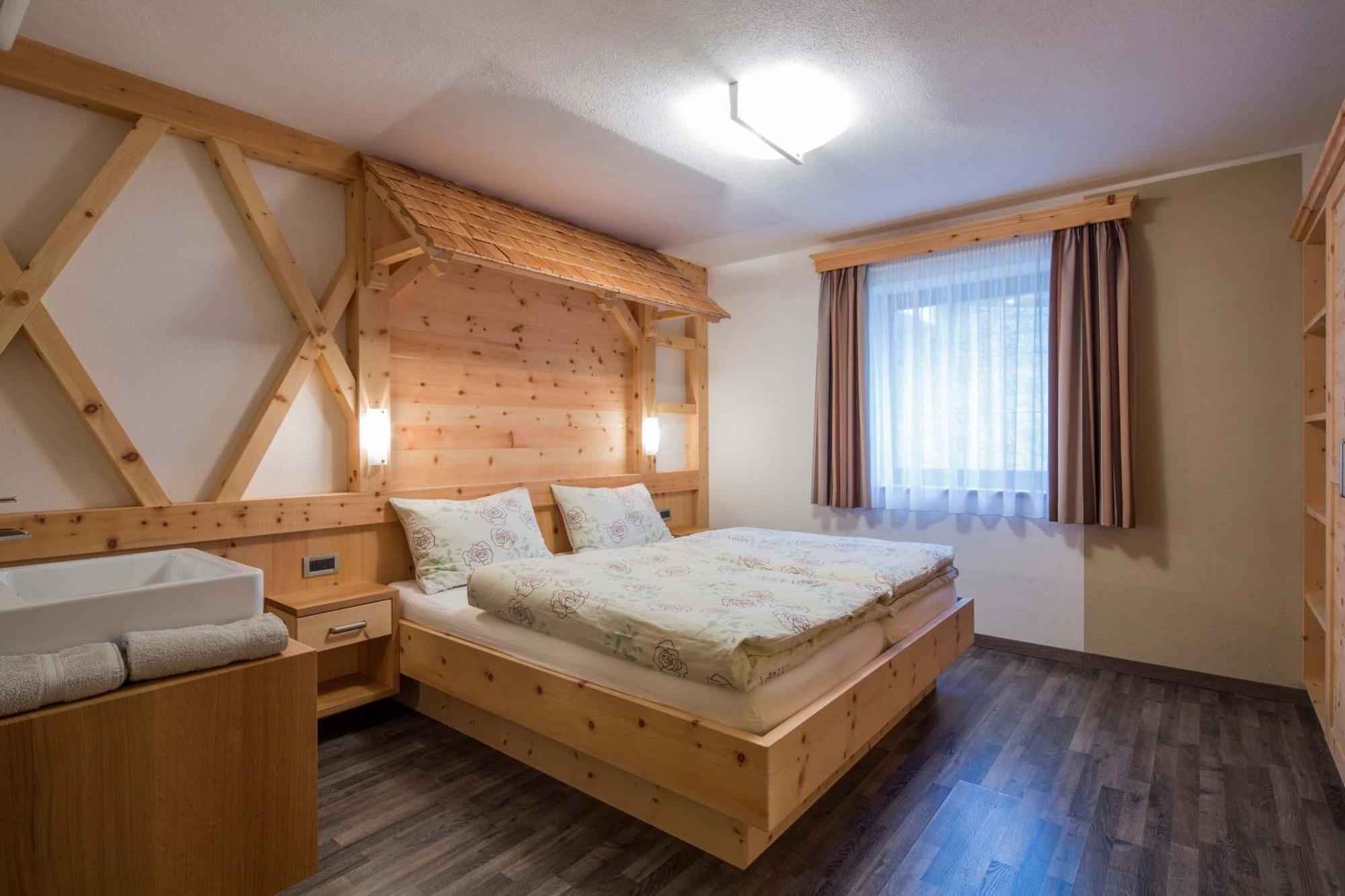 Alpin Apartments Colfosco Room photo