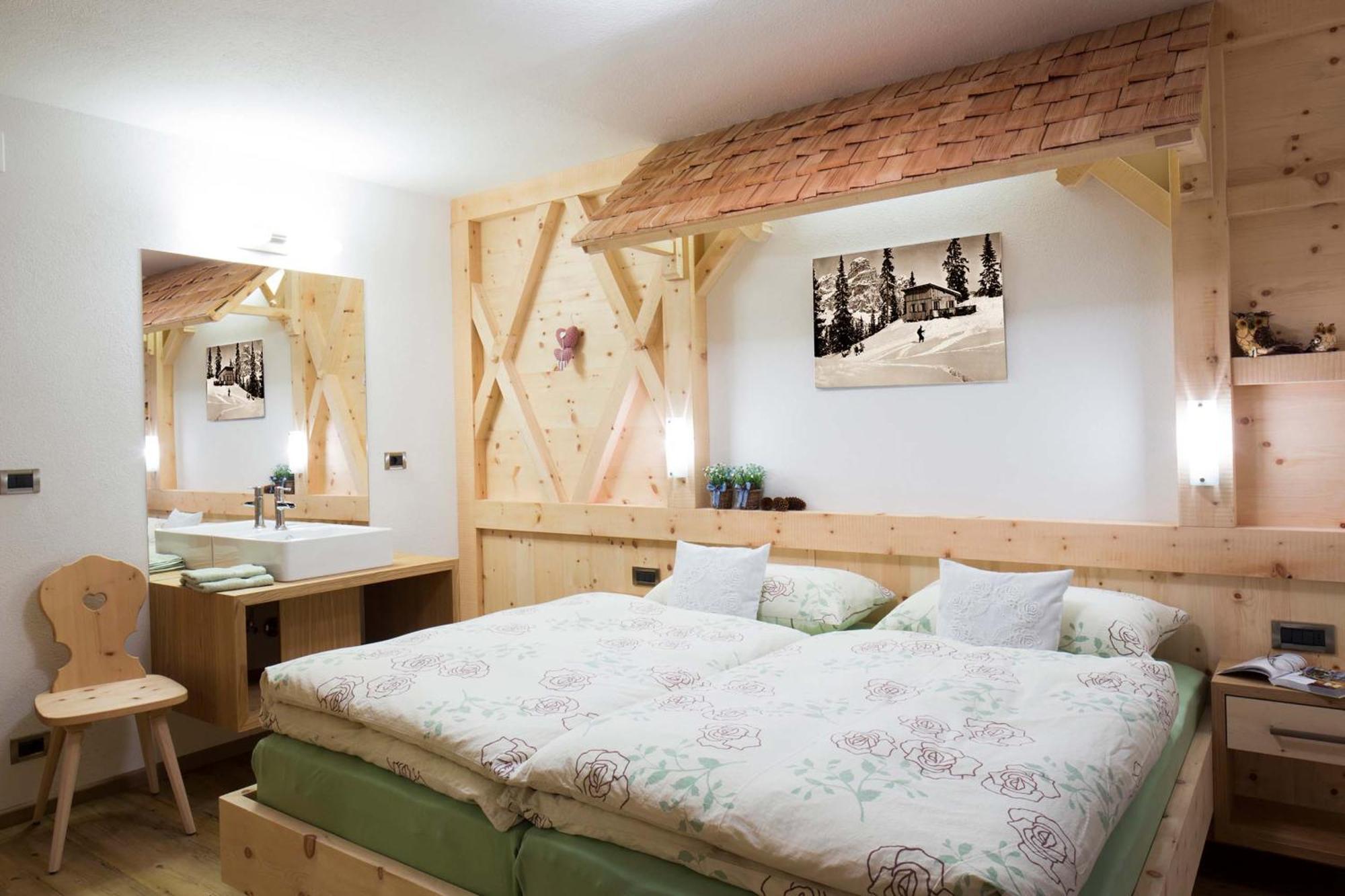 Alpin Apartments Colfosco Room photo