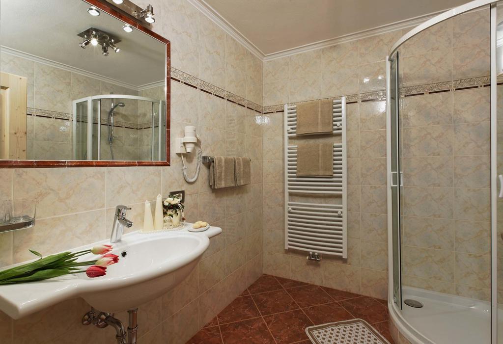 Alpin Apartments Colfosco Room photo