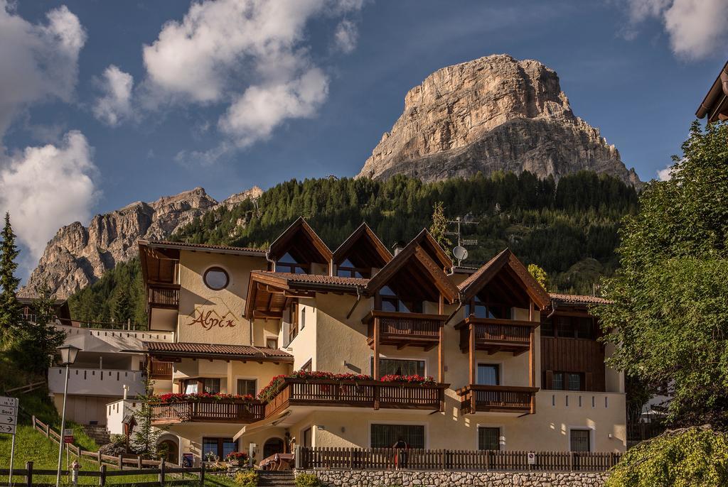 Alpin Apartments Colfosco Exterior photo
